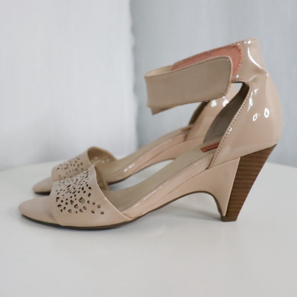 MIZ MOOZ Wynn Nude Faux Patent Leather Sandals - Picture 3 of 16